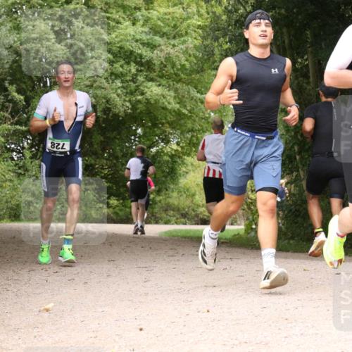 30.08.2026 - Elbe Triathlon Hamburg Antke Förster http://msf.ph/oto/10100130 30.08.2026 11:05:10 Laufen 872, 95 meine-sportfotos.de