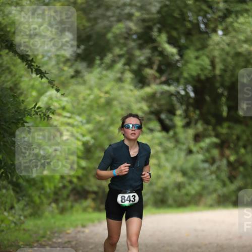 30.08.2026 - Elbe Triathlon Hamburg Antke Förster http://msf.ph/oto/10100159 30.08.2026 11:02:28 Laufen 843 meine-sportfotos.de