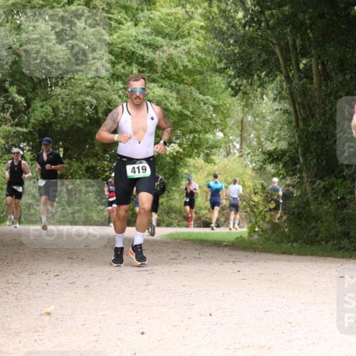 30.08.2026 - Elbe Triathlon Hamburg Antke Förster http://msf.ph/oto/10100184 30.08.2026 11:06:18 Laufen 419 meine-sportfotos.de