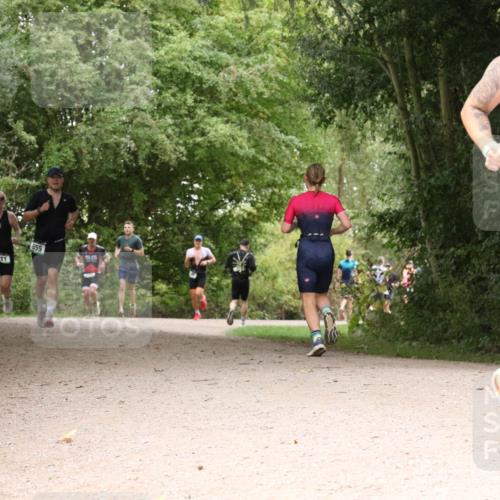 30.08.2026 - Elbe Triathlon Hamburg Antke Förster http://msf.ph/oto/10100190 30.08.2026 11:06:19 Laufen 555, 831, 419 meine-sportfotos.de