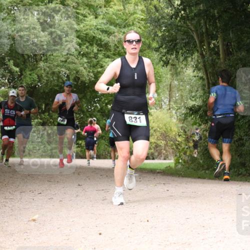 30.08.2026 - Elbe Triathlon Hamburg Antke Förster http://msf.ph/oto/10100200 30.08.2026 11:06:25 Laufen 790, 740, 831 meine-sportfotos.de