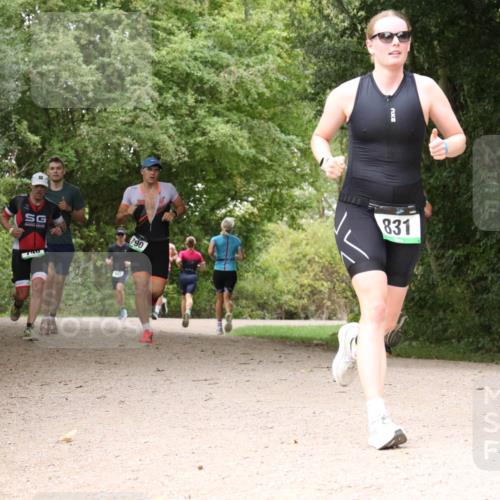30.08.2026 - Elbe Triathlon Hamburg Antke Förster http://msf.ph/oto/10100202 30.08.2026 11:06:26 Laufen 740, 790, 831 meine-sportfotos.de