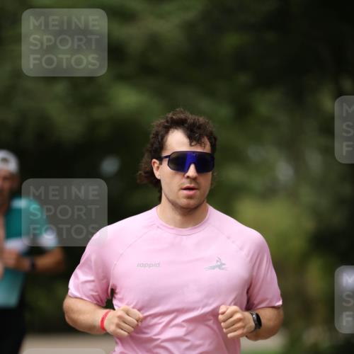 30.08.2026 - Elbe Triathlon Hamburg Antke Förster http://msf.ph/oto/10100205 30.08.2026 11:02:53 Laufen 509 meine-sportfotos.de