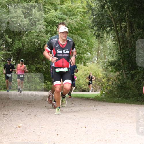 30.08.2026 - Elbe Triathlon Hamburg Antke Förster http://msf.ph/oto/10100210 30.08.2026 11:06:29 Laufen 655, 590, 790 meine-sportfotos.de