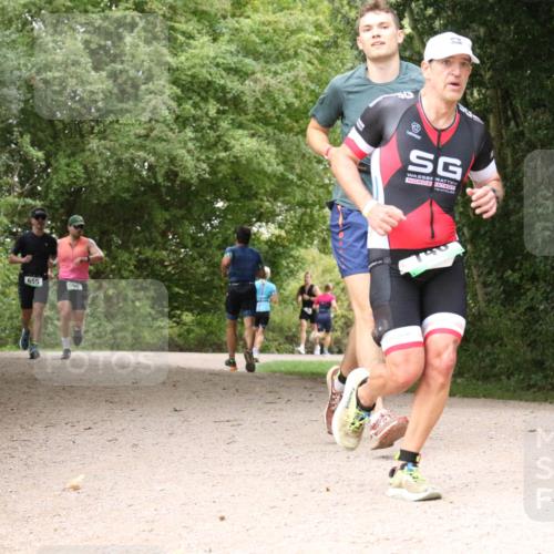 30.08.2026 - Elbe Triathlon Hamburg Antke Förster http://msf.ph/oto/10100212 30.08.2026 11:06:30 Laufen 655, 530 meine-sportfotos.de