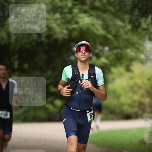 30.08.2026 - Elbe Triathlon Hamburg Antke Förster http://msf.ph/oto/10100215 30.08.2026 11:03:00 Laufen  meine-sportfotos.de