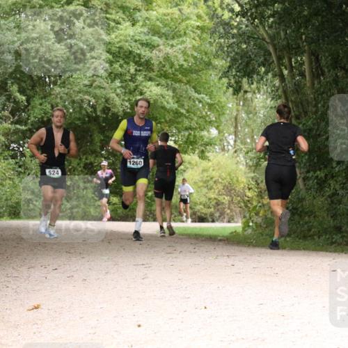 30.08.2026 - Elbe Triathlon Hamburg Antke Förster http://msf.ph/oto/10100226 30.08.2026 11:06:41 Laufen 524, 1260 meine-sportfotos.de