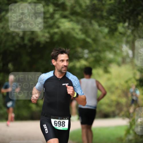 30.08.2026 - Elbe Triathlon Hamburg Antke Förster http://msf.ph/oto/10100237 30.08.2026 11:03:13 Laufen 869 meine-sportfotos.de
