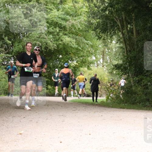 30.08.2026 - Elbe Triathlon Hamburg Antke Förster http://msf.ph/oto/10100266 30.08.2026 11:07:14 Laufen 903, 098 meine-sportfotos.de
