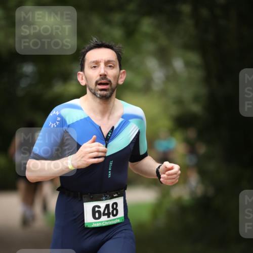30.08.2026 - Elbe Triathlon Hamburg Antke Förster http://msf.ph/oto/10100279 30.08.2026 11:03:28 Laufen 648 meine-sportfotos.de