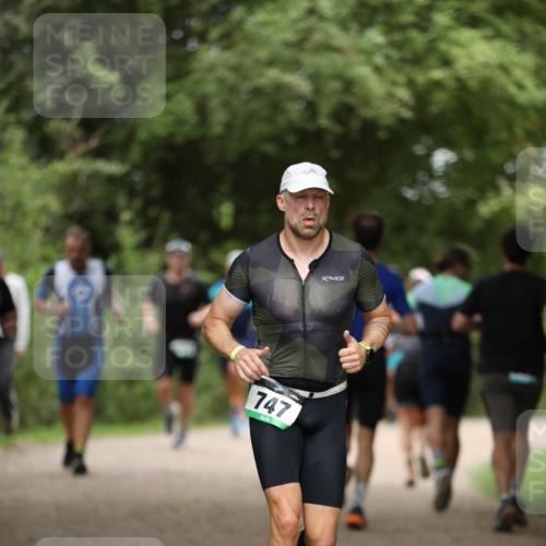 30.08.2026 - Elbe Triathlon Hamburg Antke Förster http://msf.ph/oto/10100287 30.08.2026 11:03:36 Laufen 747 meine-sportfotos.de