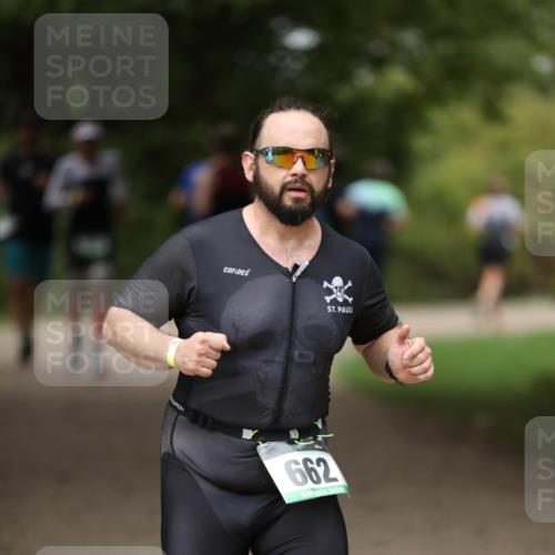 30.08.2026 - Elbe Triathlon Hamburg Antke Förster http://msf.ph/oto/10100301 30.08.2026 11:03:42 Laufen 662 meine-sportfotos.de