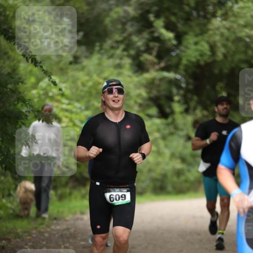 30.08.2026 - Elbe Triathlon Hamburg Antke Förster http://msf.ph/oto/10100305 30.08.2026 11:03:44 Laufen 609 meine-sportfotos.de