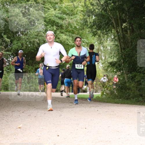 30.08.2026 - Elbe Triathlon Hamburg Antke Förster http://msf.ph/oto/10100308 30.08.2026 11:07:40 Laufen 624 meine-sportfotos.de
