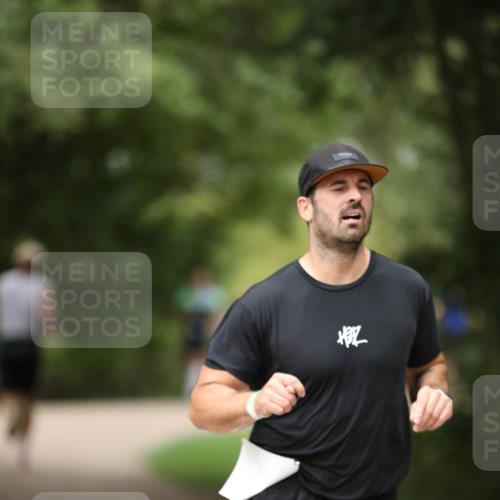 30.08.2026 - Elbe Triathlon Hamburg Antke Förster http://msf.ph/oto/10100315 30.08.2026 11:03:47 Laufen  meine-sportfotos.de