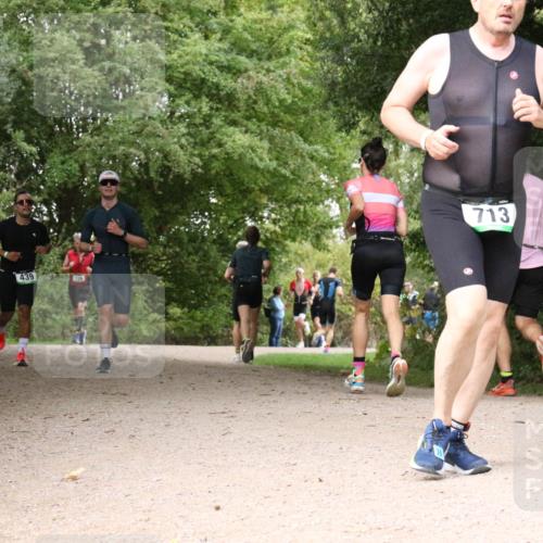 30.08.2026 - Elbe Triathlon Hamburg Antke Förster http://msf.ph/oto/10100326 30.08.2026 11:07:49 Laufen 439, 726, 713 meine-sportfotos.de