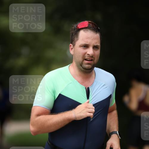 30.08.2026 - Elbe Triathlon Hamburg Antke Förster http://msf.ph/oto/10100333 30.08.2026 11:04:08 Laufen  meine-sportfotos.de