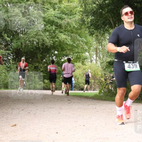 30.08.2026 - Elbe Triathlon Hamburg Antke Förster http://msf.ph/oto/10100334 30.08.2026 11:07:53 Laufen 726, 439 meine-sportfotos.de