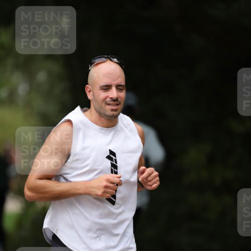 30.08.2026 - Elbe Triathlon Hamburg Antke Förster http://msf.ph/oto/10100355 30.08.2026 11:04:18 Laufen  meine-sportfotos.de