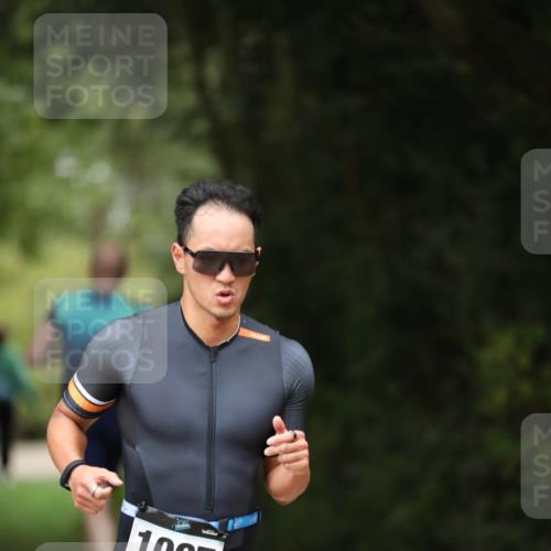 30.08.2026 - Elbe Triathlon Hamburg Antke Förster http://msf.ph/oto/10100377 30.08.2026 11:04:32 Laufen 1067 meine-sportfotos.de