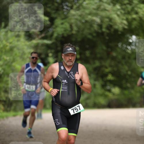 30.08.2026 - Elbe Triathlon Hamburg Antke Förster http://msf.ph/oto/10100381 30.08.2026 11:04:35 Laufen 403, 757 meine-sportfotos.de