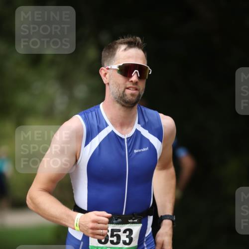 30.08.2026 - Elbe Triathlon Hamburg Antke Förster http://msf.ph/oto/10100397 30.08.2026 11:04:40 Laufen 553 meine-sportfotos.de