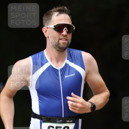 30.08.2026 - Elbe Triathlon Hamburg Antke Förster http://msf.ph/oto/10100399 30.08.2026 11:04:41 Laufen 653 meine-sportfotos.de