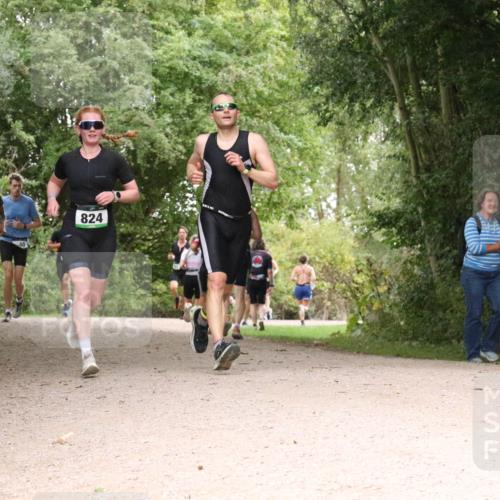 30.08.2026 - Elbe Triathlon Hamburg Antke Förster http://msf.ph/oto/10100406 30.08.2026 11:08:36 Laufen 720, 824 meine-sportfotos.de