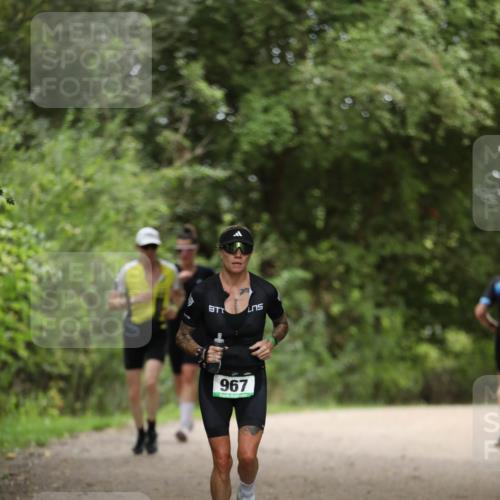 30.08.2026 - Elbe Triathlon Hamburg Antke Förster http://msf.ph/oto/10100407 30.08.2026 11:04:48 Laufen 967 meine-sportfotos.de