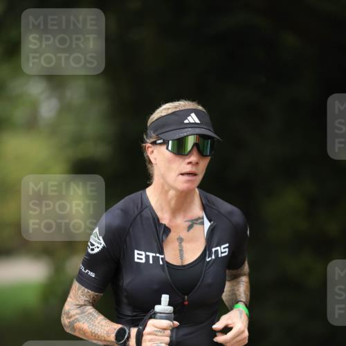 30.08.2026 - Elbe Triathlon Hamburg Antke Förster http://msf.ph/oto/10100415 30.08.2026 11:04:51 Laufen 967 meine-sportfotos.de