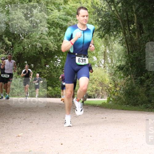 30.08.2026 - Elbe Triathlon Hamburg Antke Förster http://msf.ph/oto/10100462 30.08.2026 11:09:21 Laufen 41, 700, 638, 798 meine-sportfotos.de