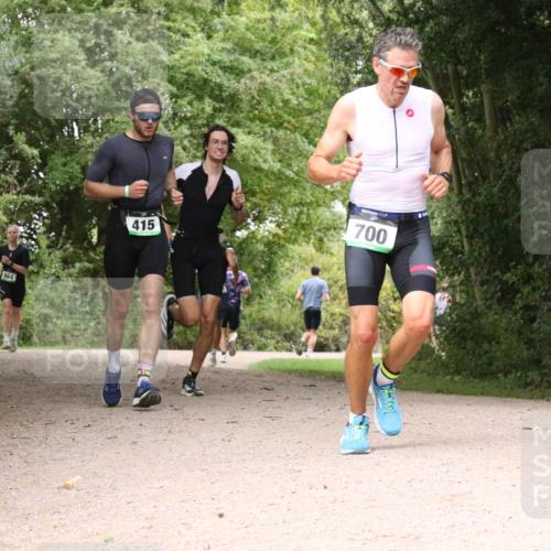 30.08.2026 - Elbe Triathlon Hamburg Antke Förster http://msf.ph/oto/10100472 30.08.2026 11:09:26 Laufen 864, 415, 700 meine-sportfotos.de