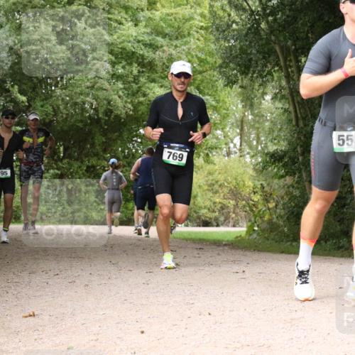 30.08.2026 - Elbe Triathlon Hamburg Antke Förster http://msf.ph/oto/10100502 30.08.2026 11:09:50 Laufen 395, 769, 558 meine-sportfotos.de