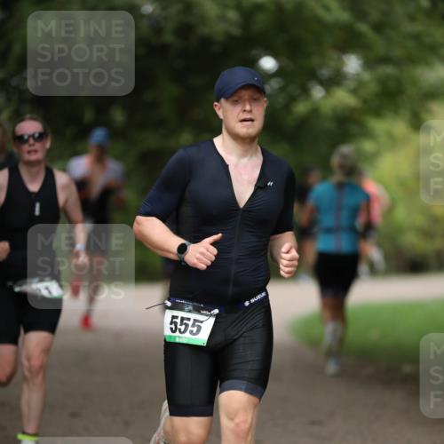30.08.2026 - Elbe Triathlon Hamburg Antke Förster http://msf.ph/oto/10100503 30.08.2026 11:06:23 Laufen 90, 555 meine-sportfotos.de