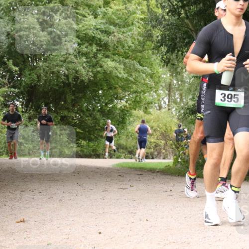 30.08.2026 - Elbe Triathlon Hamburg Antke Förster http://msf.ph/oto/10100514 30.08.2026 11:09:55 Laufen 607, 395 meine-sportfotos.de