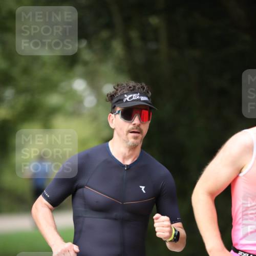 30.08.2026 - Elbe Triathlon Hamburg Antke Förster http://msf.ph/oto/10100529 30.08.2026 11:06:35 Laufen 655 meine-sportfotos.de