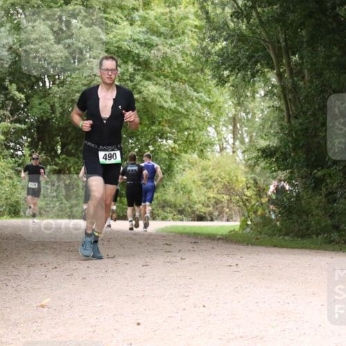30.08.2026 - Elbe Triathlon Hamburg Antke Förster http://msf.ph/oto/10100562 30.08.2026 11:10:24 Laufen 490, 626 meine-sportfotos.de