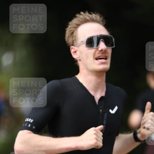 30.08.2026 - Elbe Triathlon Hamburg Antke Förster http://msf.ph/oto/10100569 30.08.2026 11:07:03 Laufen  meine-sportfotos.de