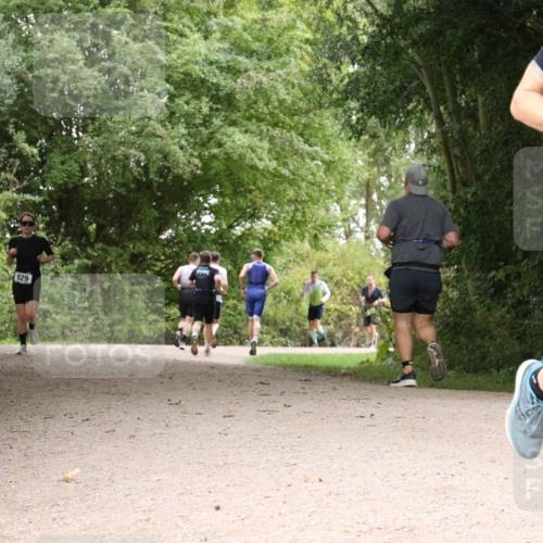 30.08.2026 - Elbe Triathlon Hamburg Antke Förster http://msf.ph/oto/10100570 30.08.2026 11:10:26 Laufen 929, 490 meine-sportfotos.de