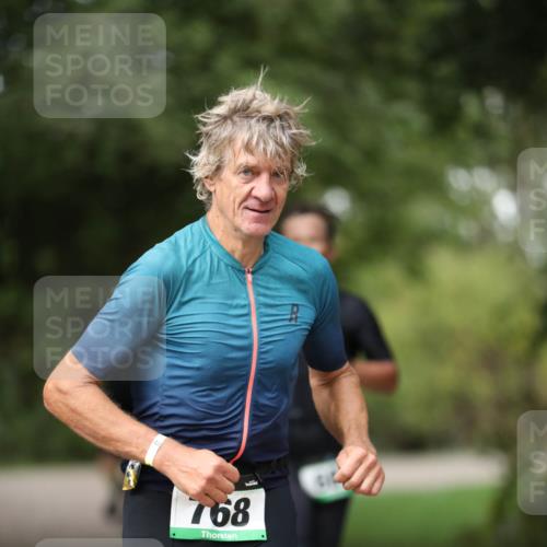 30.08.2026 - Elbe Triathlon Hamburg Antke Förster http://msf.ph/oto/10100594 30.08.2026 11:07:24 Laufen 768 meine-sportfotos.de