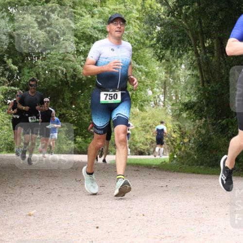 30.08.2026 - Elbe Triathlon Hamburg Antke Förster http://msf.ph/oto/10100597 30.08.2026 11:10:48 Laufen 65, 750, 743 meine-sportfotos.de