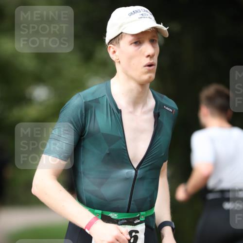 30.08.2026 - Elbe Triathlon Hamburg Antke Förster http://msf.ph/oto/10100600 30.08.2026 11:07:27 Laufen 6 meine-sportfotos.de