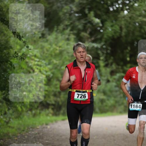 30.08.2026 - Elbe Triathlon Hamburg Antke Förster http://msf.ph/oto/10100646 30.08.2026 11:07:57 Laufen 726, 1164 meine-sportfotos.de