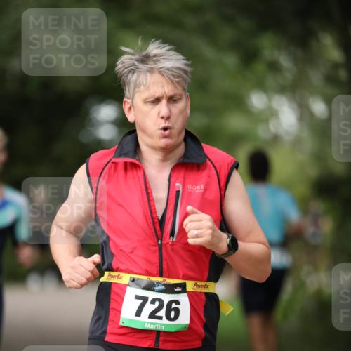 30.08.2026 - Elbe Triathlon Hamburg Antke Förster http://msf.ph/oto/10100654 30.08.2026 11:07:59 Laufen 726 meine-sportfotos.de