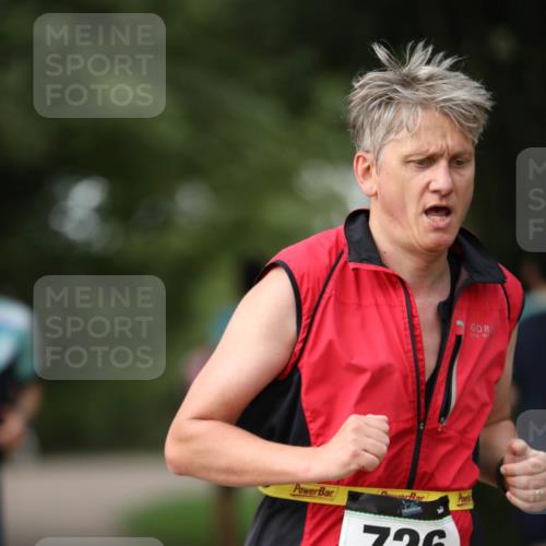30.08.2026 - Elbe Triathlon Hamburg Antke Förster http://msf.ph/oto/10100656 30.08.2026 11:08:00 Laufen 726 meine-sportfotos.de
