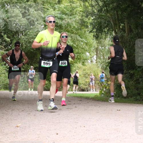 30.08.2026 - Elbe Triathlon Hamburg Antke Förster http://msf.ph/oto/10100665 30.08.2026 11:11:21 Laufen 598, 699, 800 meine-sportfotos.de