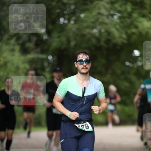 30.08.2026 - Elbe Triathlon Hamburg Antke Förster http://msf.ph/oto/10100668 30.08.2026 11:08:07 Laufen 26 meine-sportfotos.de