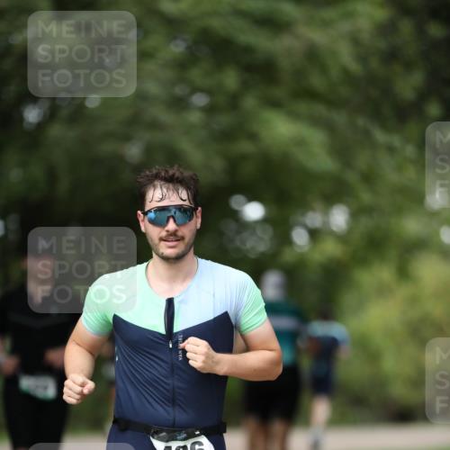 30.08.2026 - Elbe Triathlon Hamburg Antke Förster http://msf.ph/oto/10100670 30.08.2026 11:08:08 Laufen 26 meine-sportfotos.de