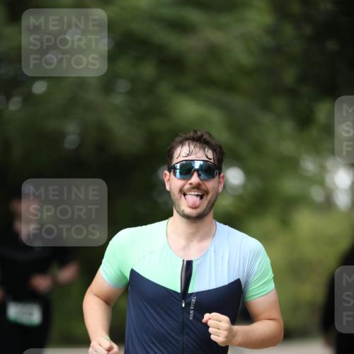 30.08.2026 - Elbe Triathlon Hamburg Antke Förster http://msf.ph/oto/10100672 30.08.2026 11:08:08 Laufen 26 meine-sportfotos.de