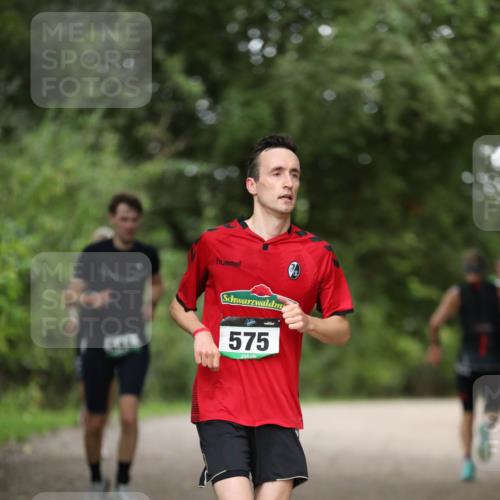 30.08.2026 - Elbe Triathlon Hamburg Antke Förster http://msf.ph/oto/10100682 30.08.2026 11:08:13 Laufen 575 meine-sportfotos.de